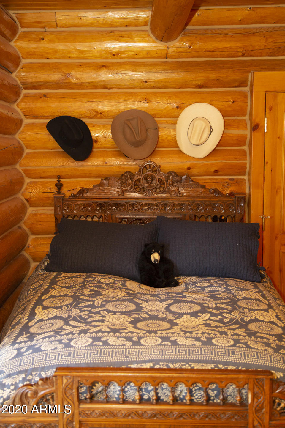 620 County Road, Unit 1325 Greer, AZ 85927 - Photo 27 of 66 Master Bed Room