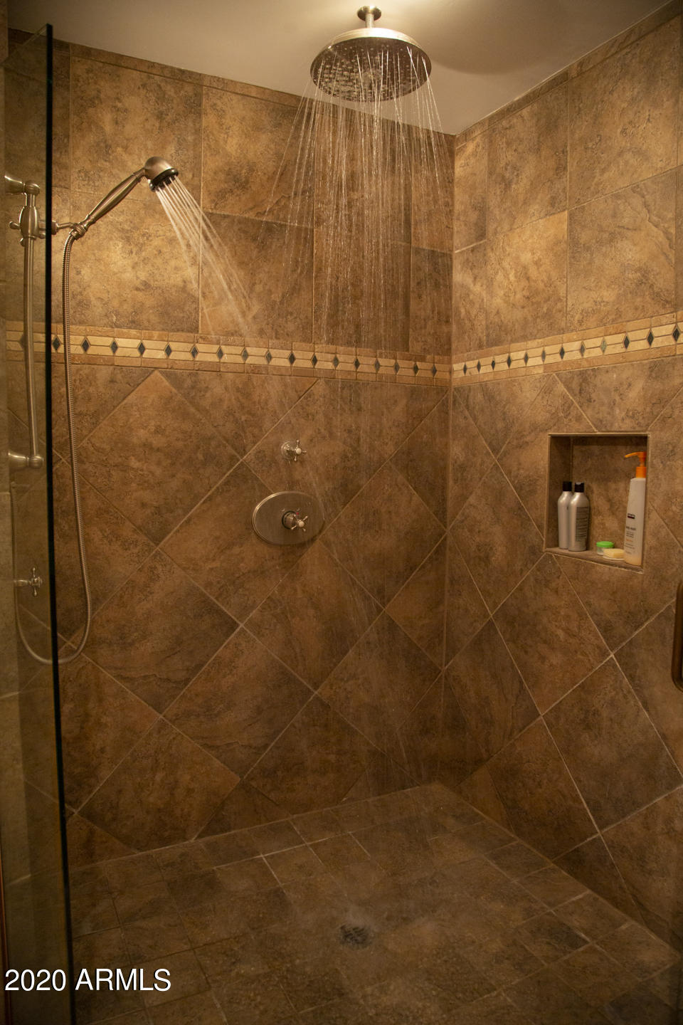 620 County Road, Unit 1325 Greer, AZ 85927 - Photo 29 of 66 Master Shower