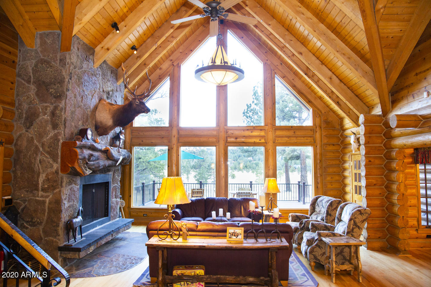 620 County Road, Unit 1325 Greer, AZ 85927 - Photo 3 of 66 Floor to Ciling Windows