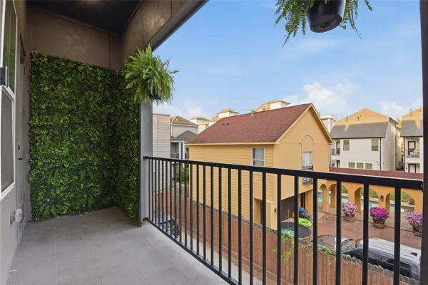 $3,400 | 1243 West 23rd Street, Unit B, Houston, TX 77008