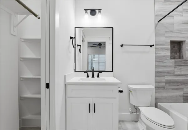 $3,400 | 1243 West 23rd Street, Unit B, Houston, TX 77008