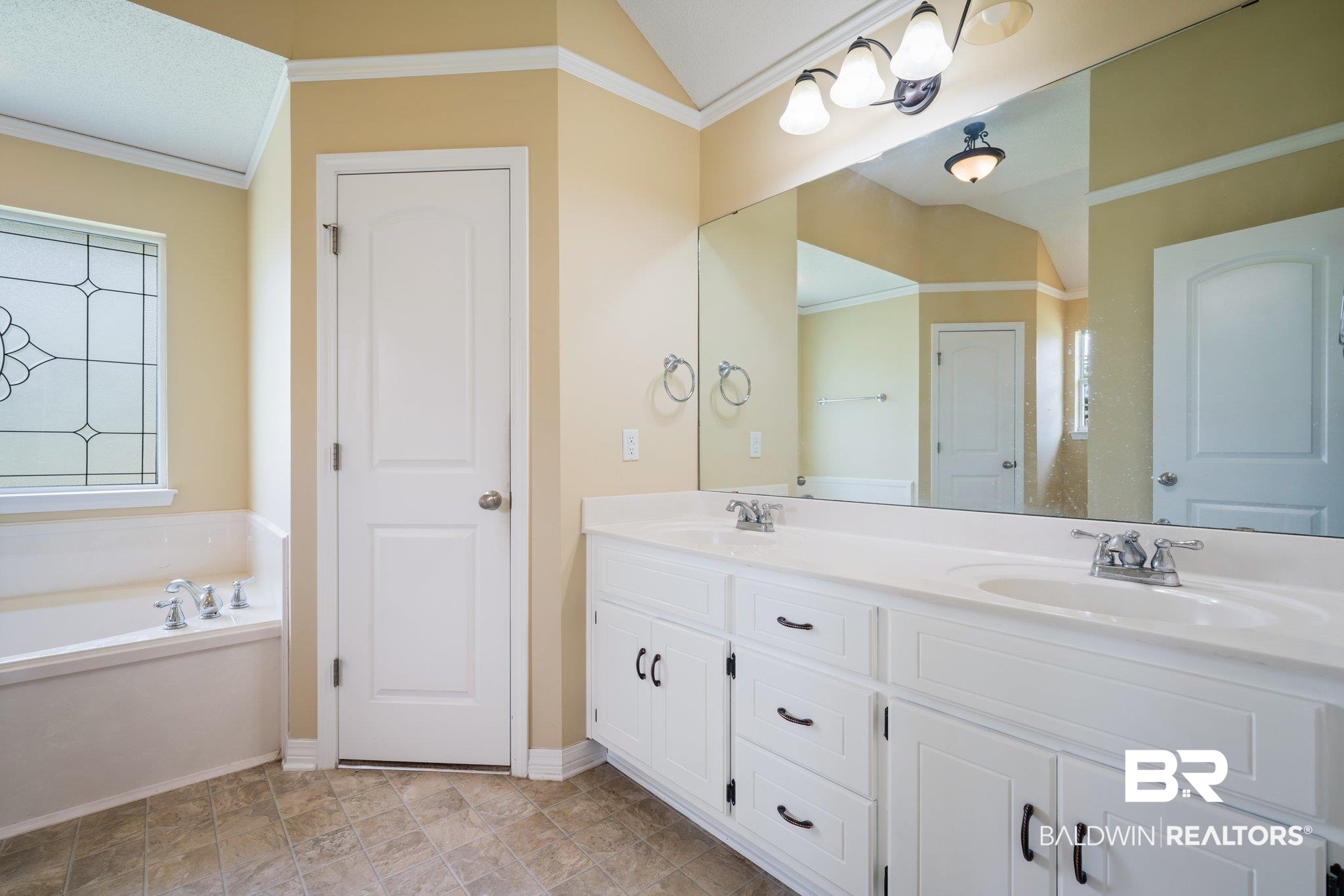 8590 Sable Court Semmes, AL 36575 - Photo 13 of 24