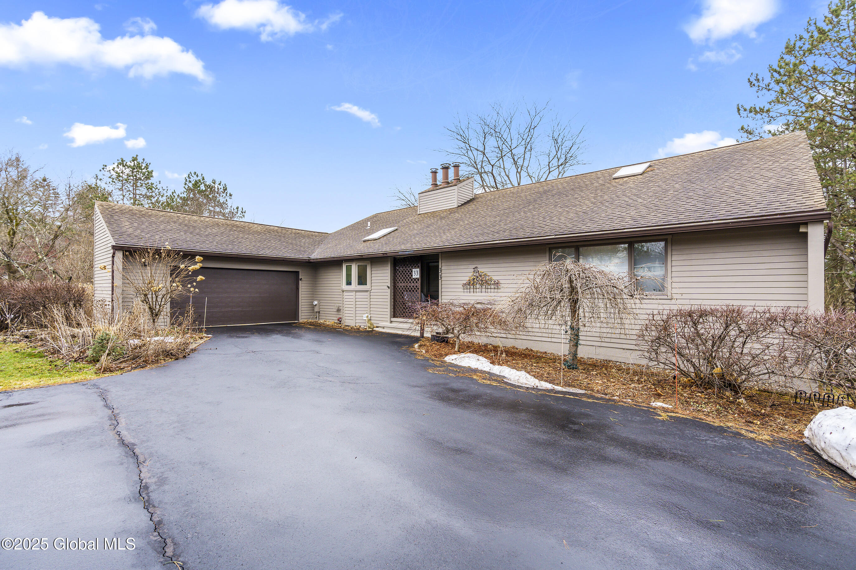 33 Crow Ridge Road Voorheesville, NY 12186 - Photo 4 of 52 002-33-Crow-Ridge-Rd