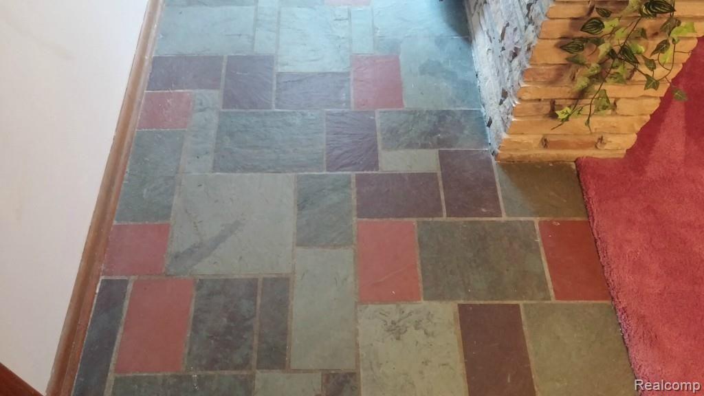 16163 Sunderland Road Detroit, MI 48219 - Photo 11 of 28 20150804_121534.jpg