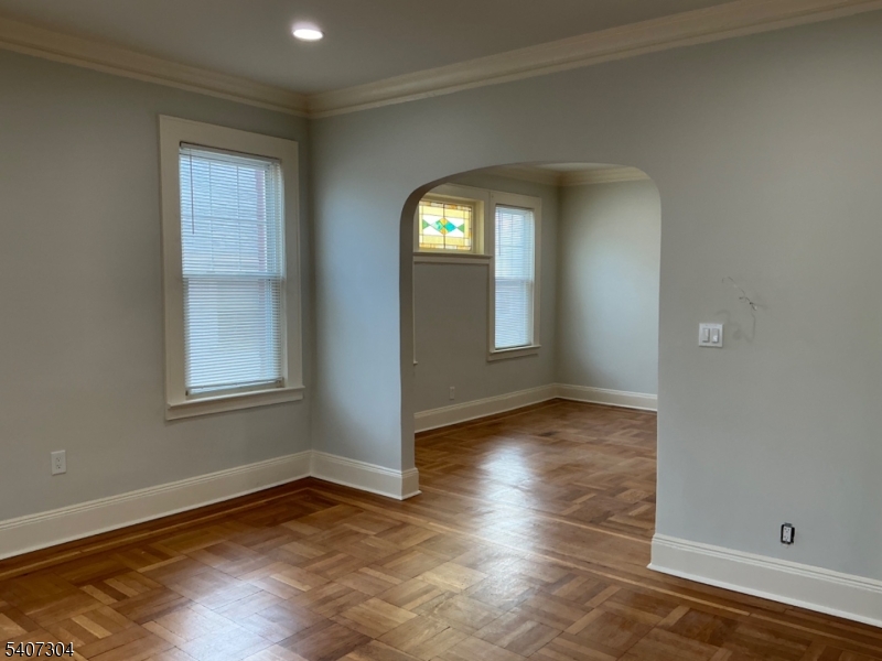 176 Weequahic Avenue, Unit 2 Newark, NJ 07112 - Photo 4 of 20