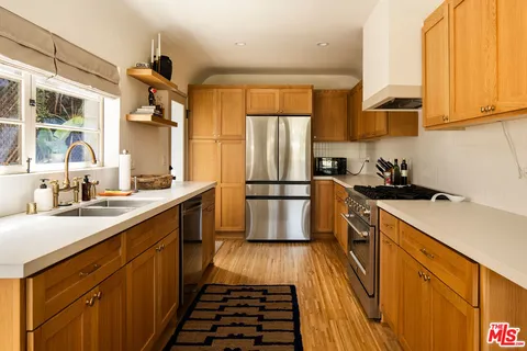 $3,295,000 | 1825 Redesdale Avenue, Los Angeles, CA 90026