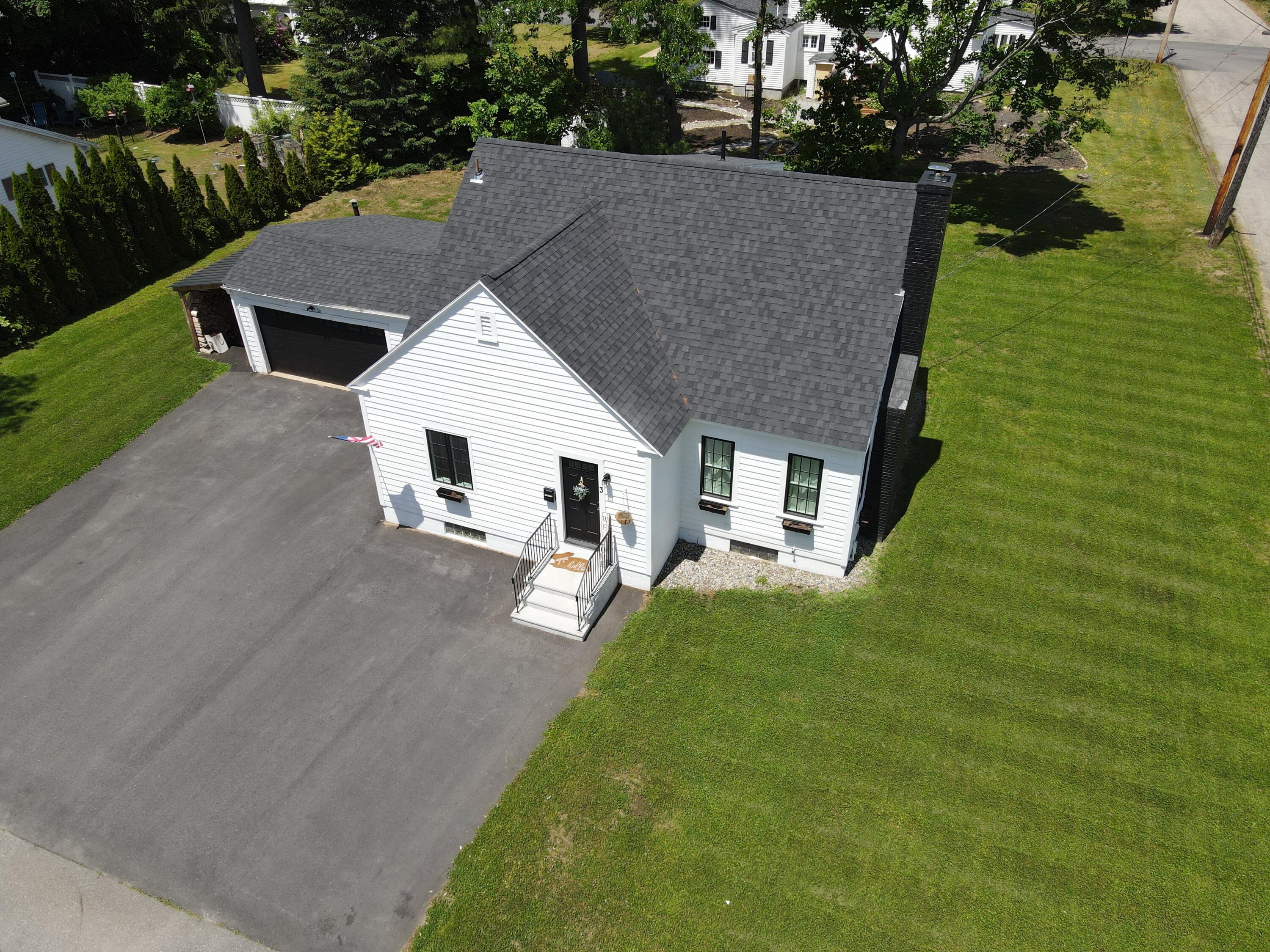 3 Leighton Avenue Springvale, ME 04083 - Photo 7 of 44 out3.jpg