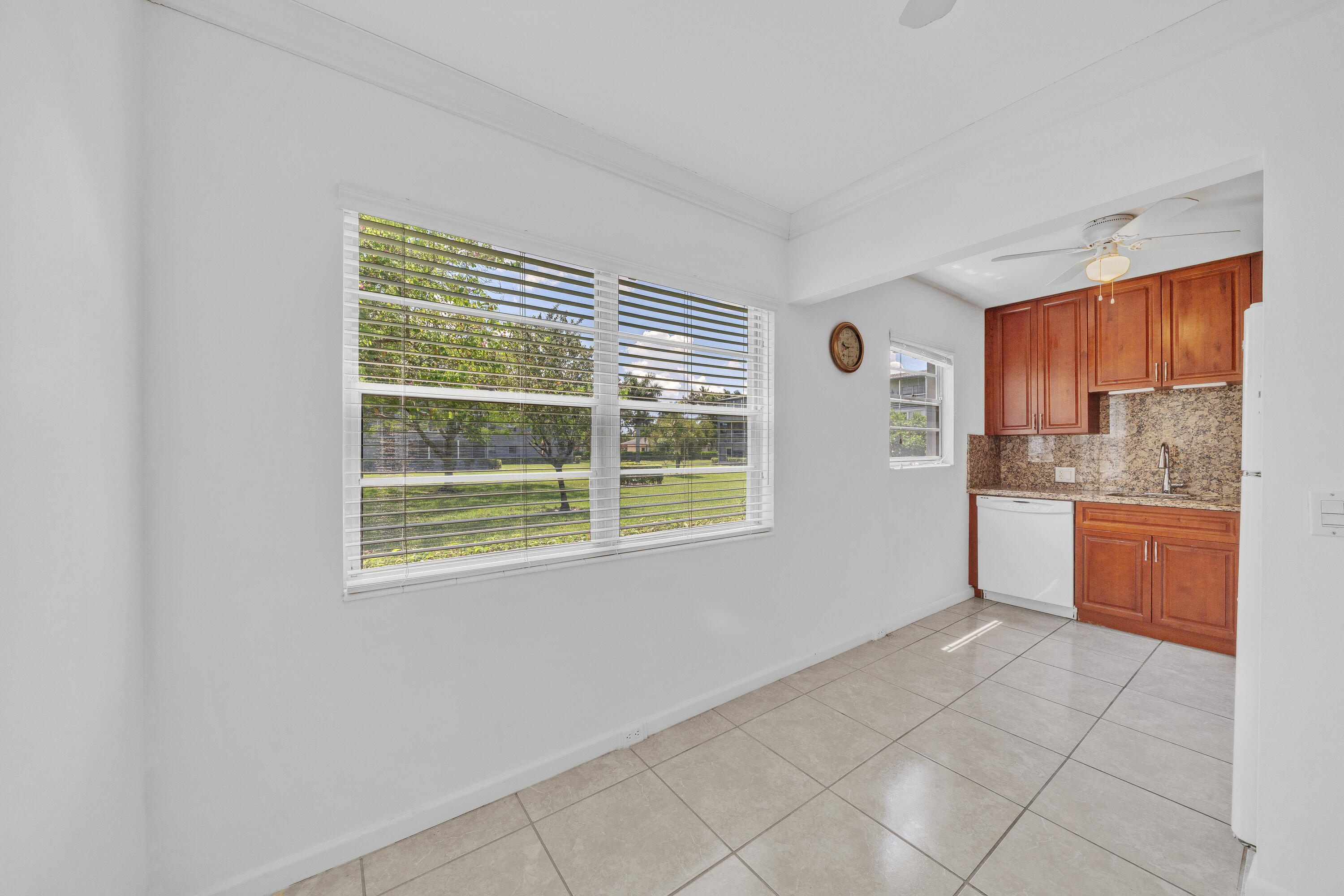 169 Suffolk F Boca Raton, FL 33434 - Photo 8 of 39 16 Kitchen (1)