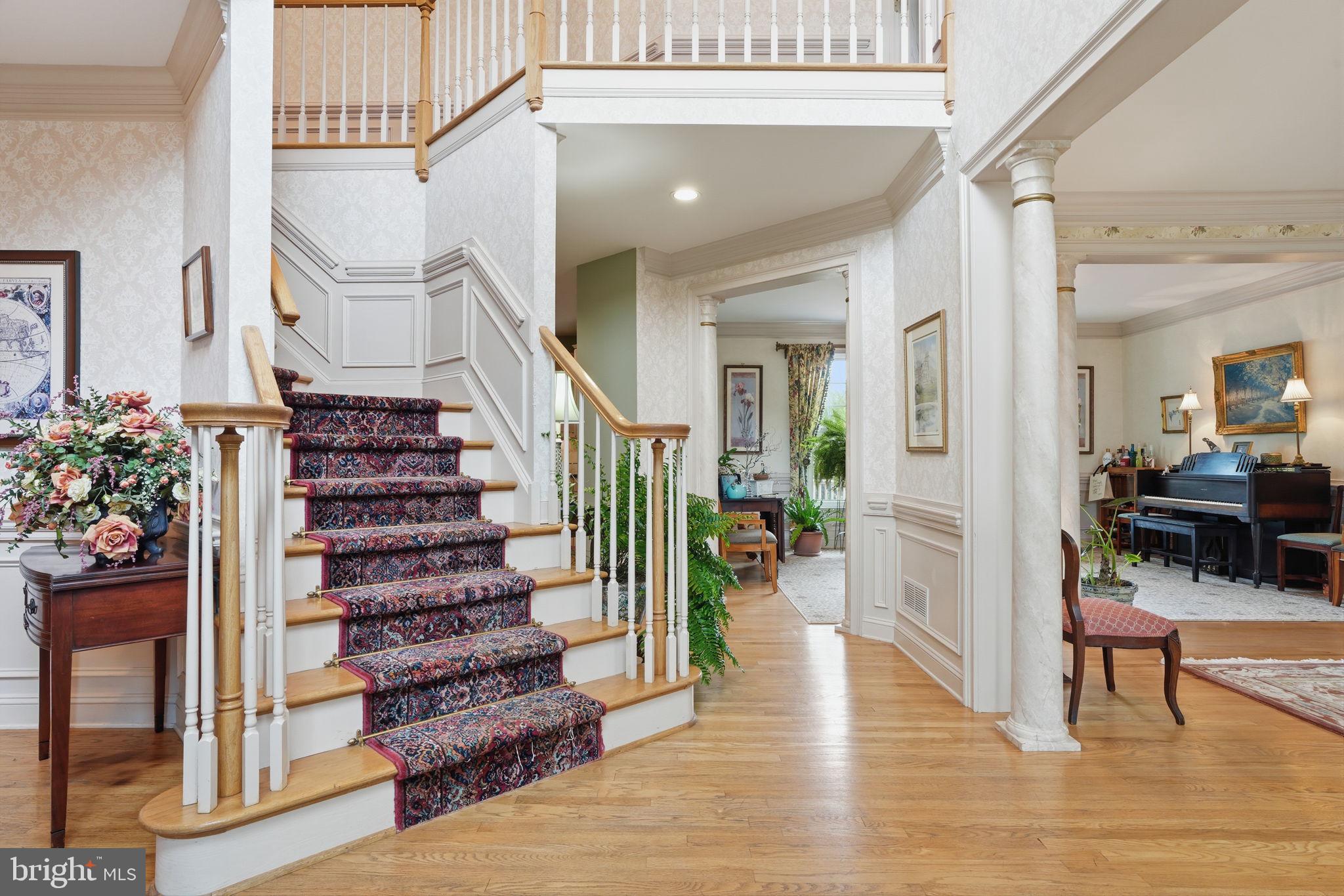 25 Alexanders Court Newtown, PA 18940 - Photo 18 of 57 Foyer