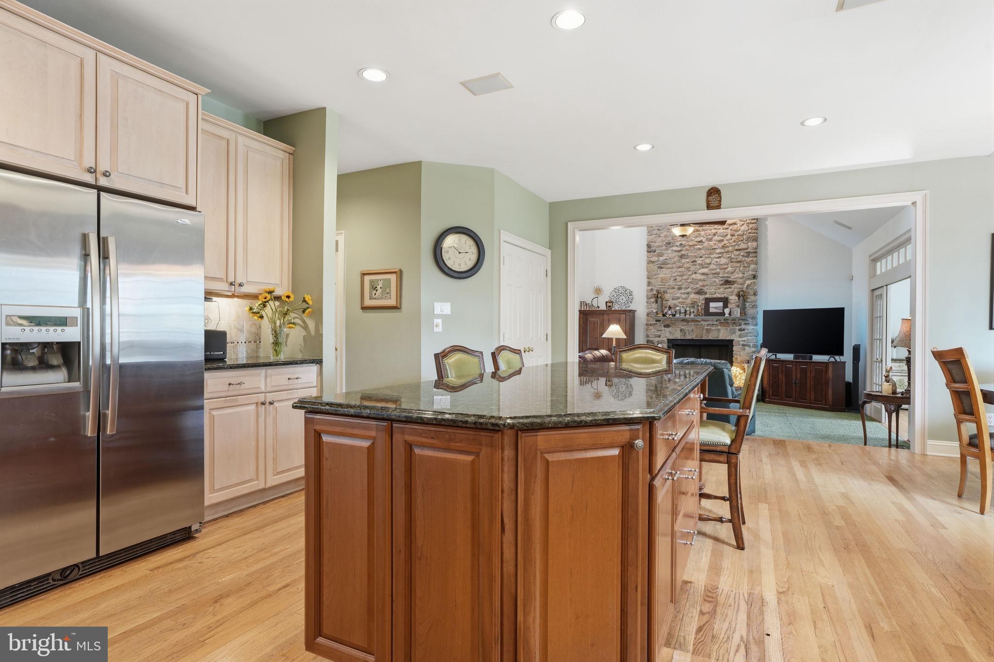 25 Alexanders Court Newtown, PA 18940 - Photo 30 of 57 Kitchen