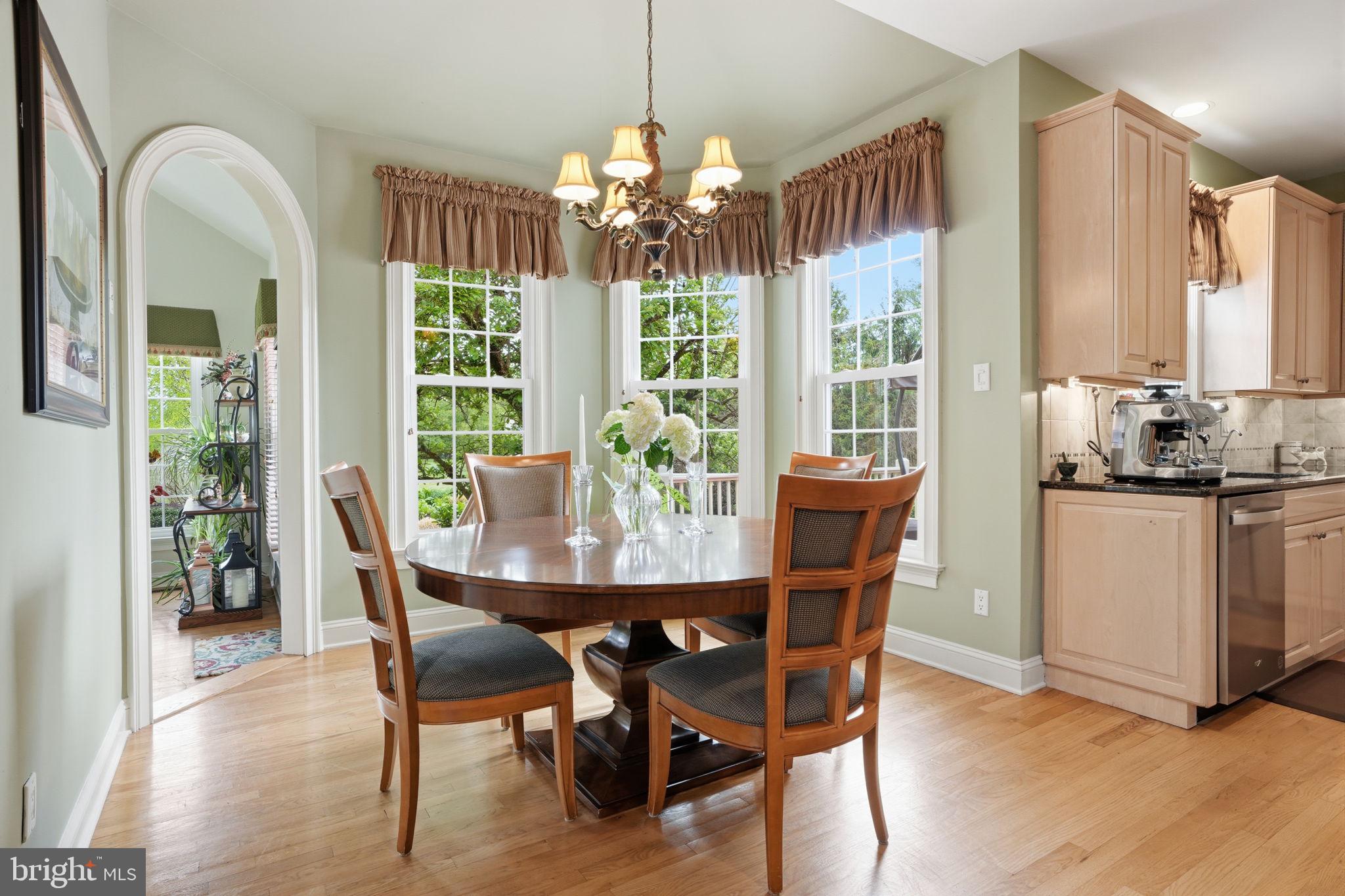 25 Alexanders Court Newtown, PA 18940 - Photo 32 of 57 Breakfast Room