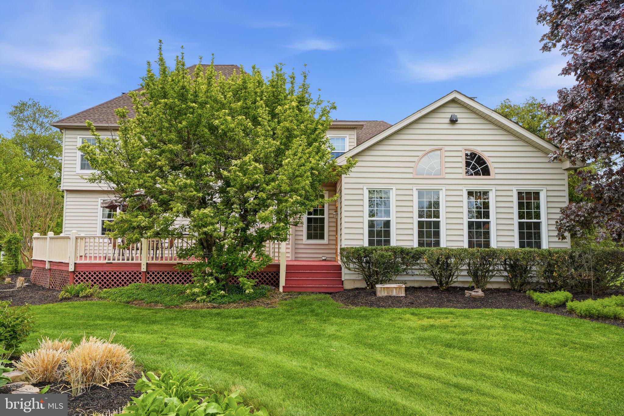 25 Alexanders Court Newtown, PA 18940 - Photo 6 of 57 Exterior Rear