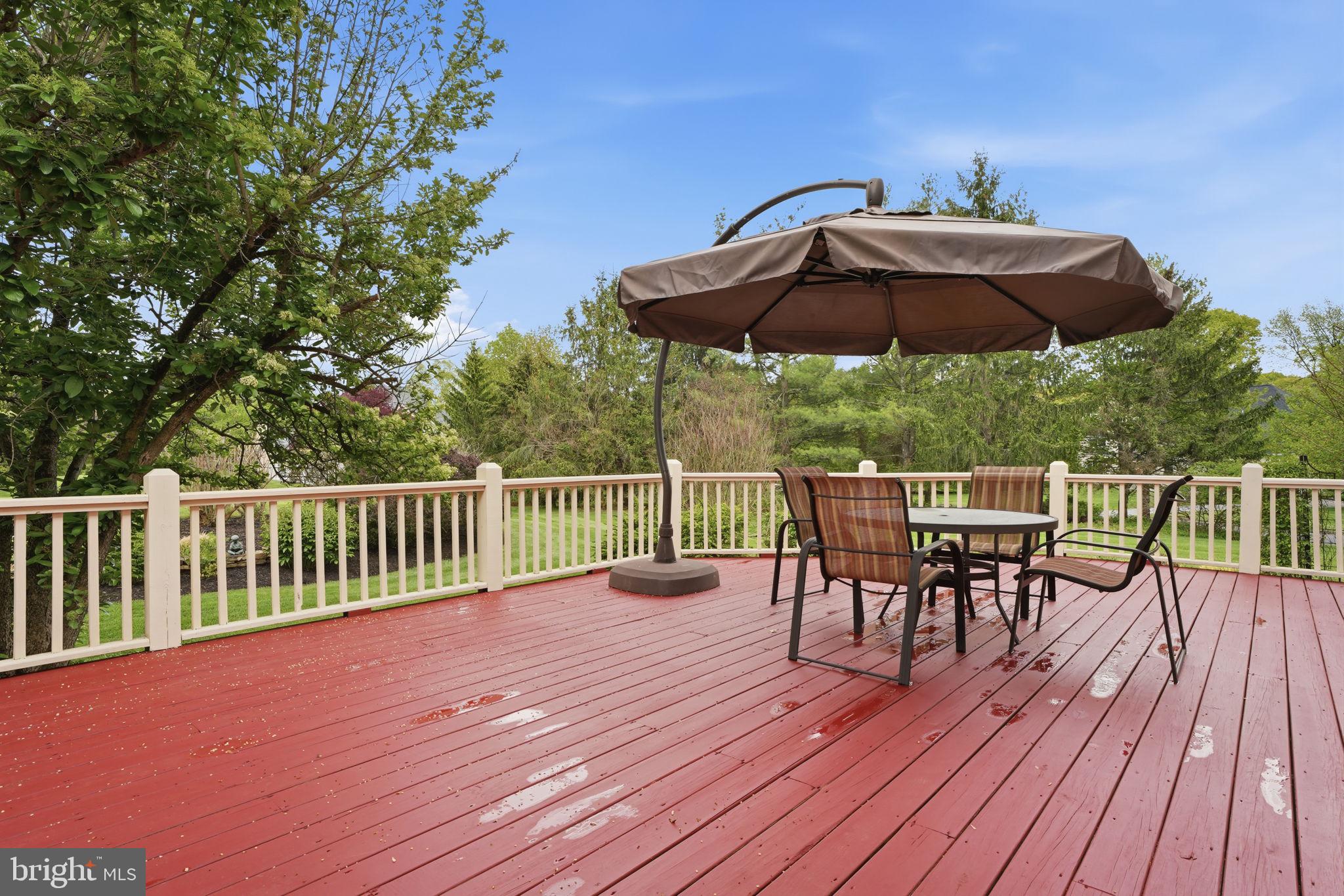 25 Alexanders Court Newtown, PA 18940 - Photo 8 of 57 Deck