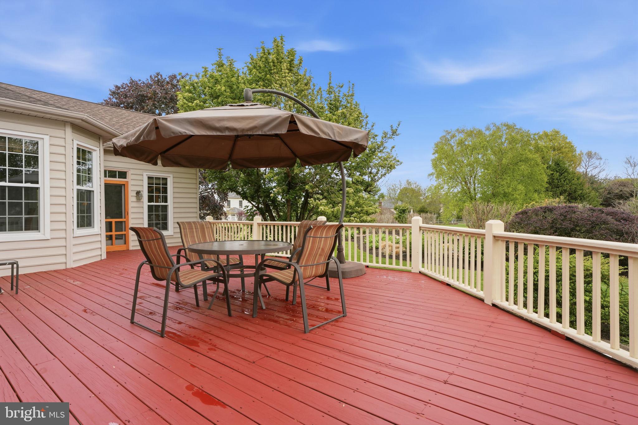 25 Alexanders Court Newtown, PA 18940 - Photo 9 of 57 Deck