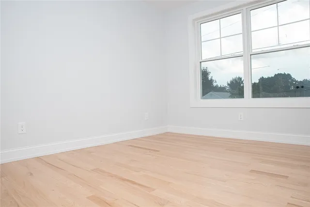 $680,000 | 33 Recess Lane, Warwick, RI 02889