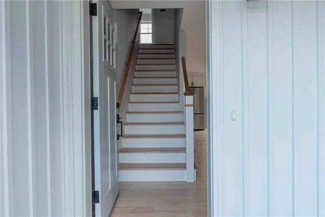 $680,000 | 33 Recess Lane, Warwick, RI 02889