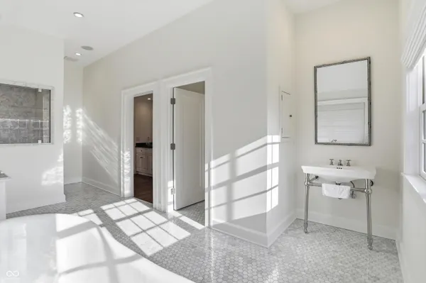 $2,520,000 | 5273 North Illinois Street, Indianapolis, IN 46208
