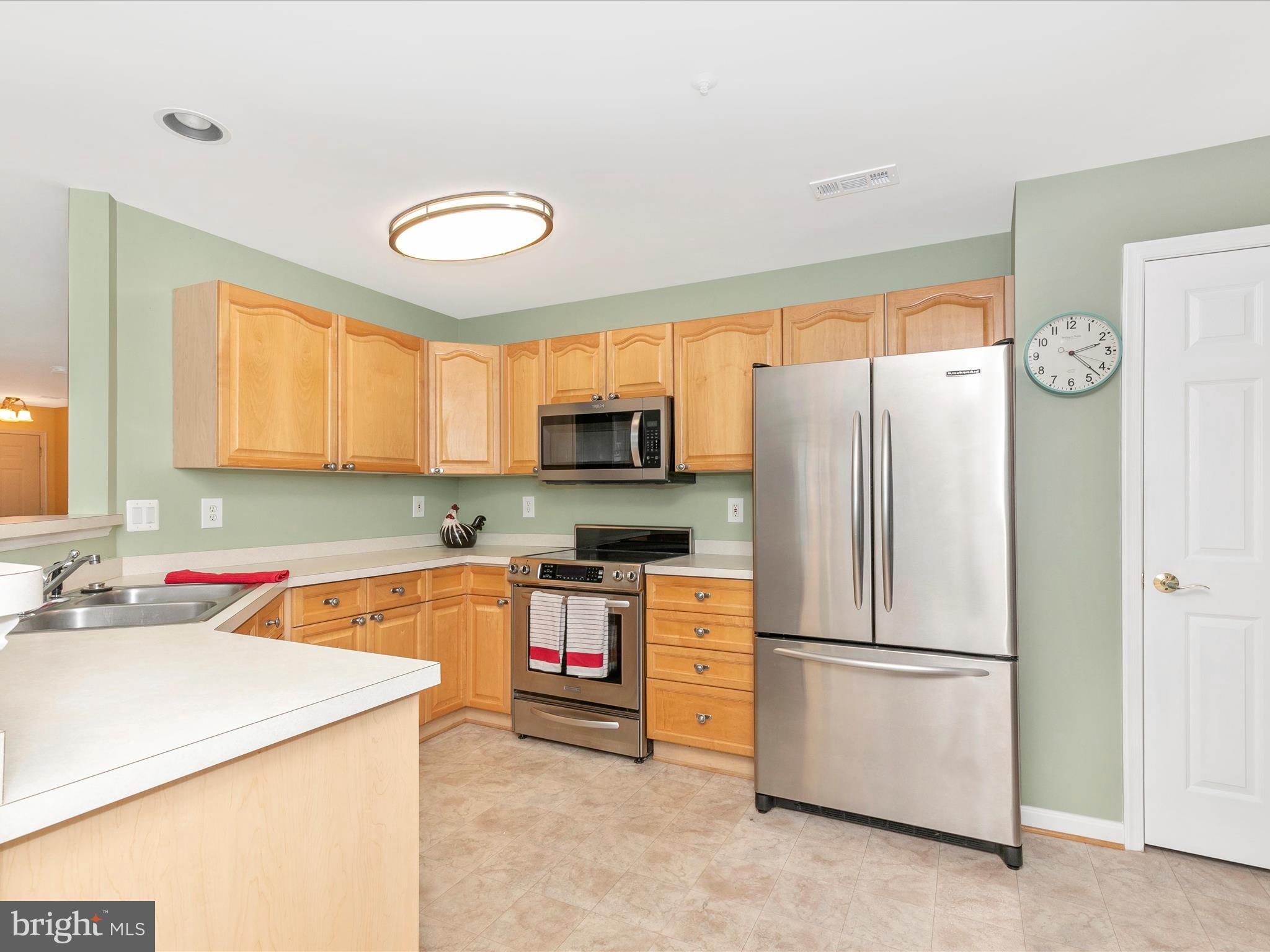 2502 Shelley Circle, Unit 2 2D Frederick, MD 21702 - Photo 13 of 36 Kitchen