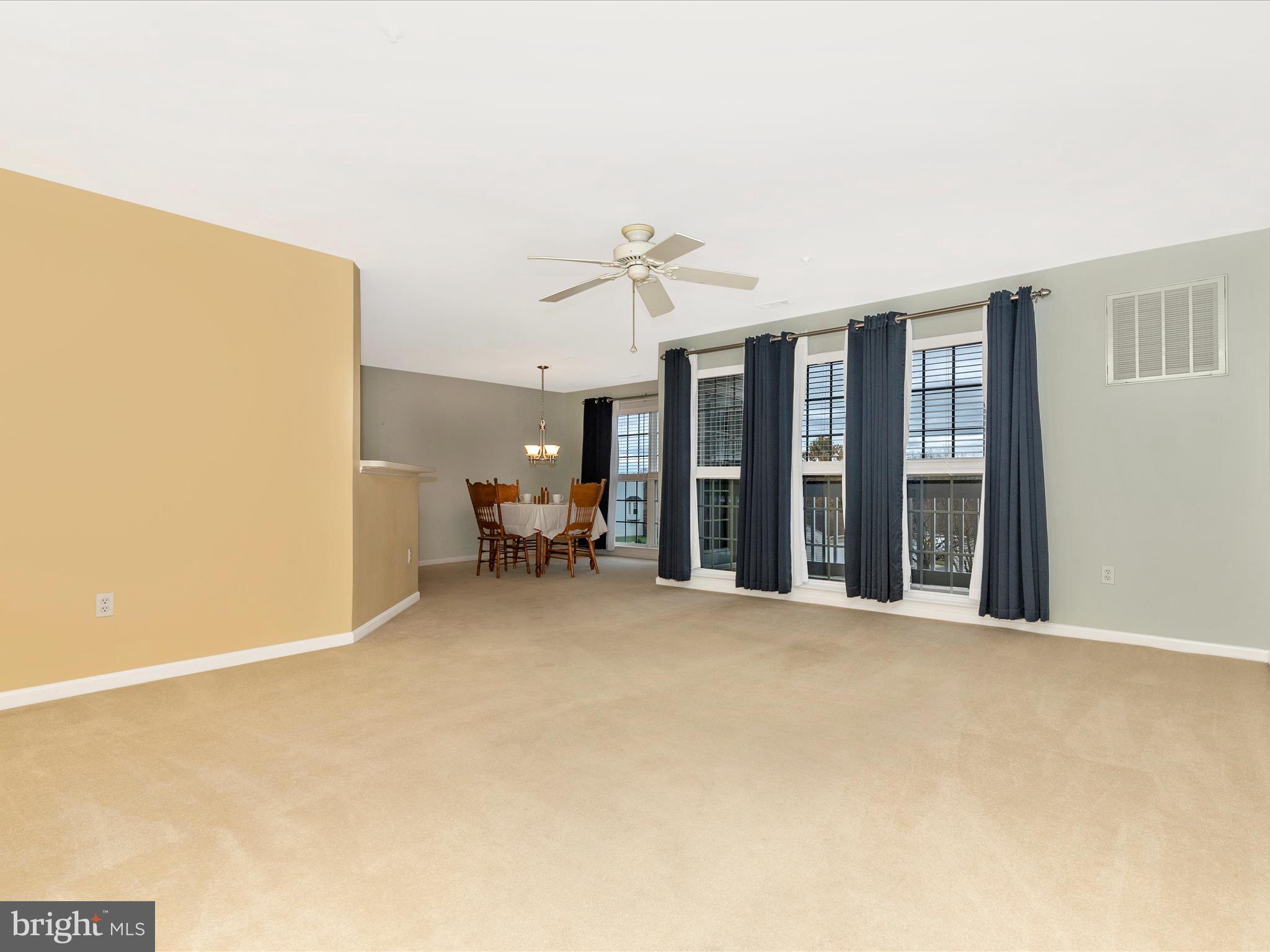 2502 Shelley Circle, Unit 2 2D Frederick, MD 21702 - Photo 6 of 36 Living Room