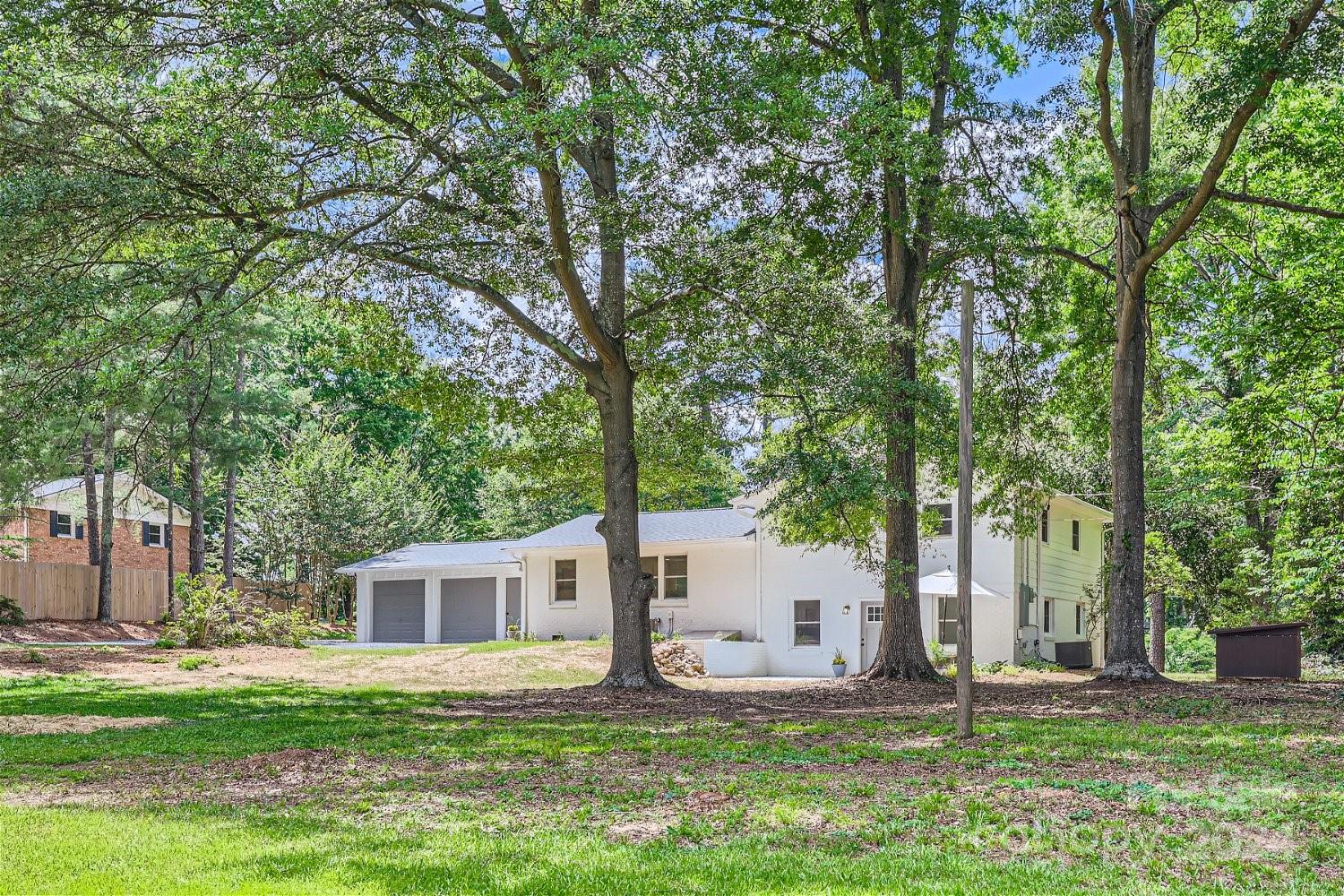 2108 Miranda Road Charlotte, NC 28216 - Photo 33 of 34 Gallery Image 33