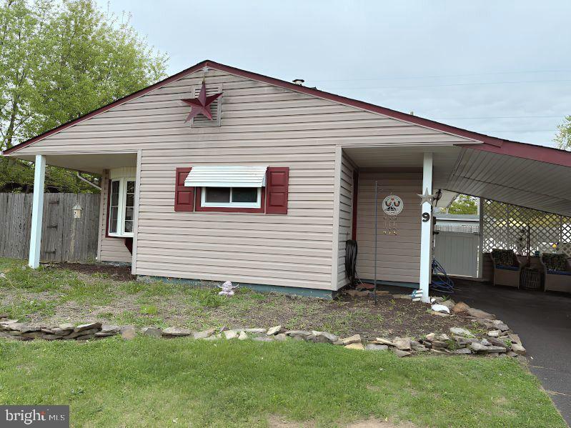 9 Disk Lane Levittown, PA 19055 - Photo 1 of 6