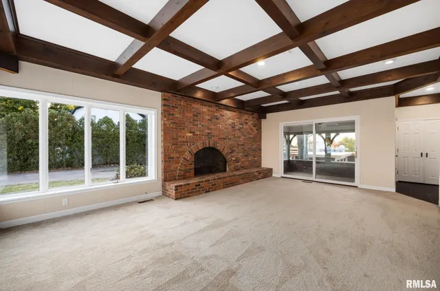 $750,000 | 4755 North Grandview Drive, Peoria Heights, IL 61616