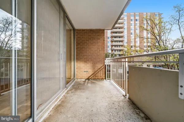 $275,000 | 3001 Veazey Terrace Northwest, Unit 615, Washington, DC 20008
