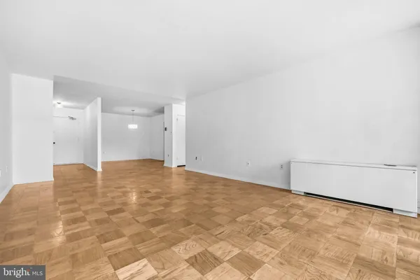 $275,000 | 3001 Veazey Terrace Northwest, Unit 615, Washington, DC 20008