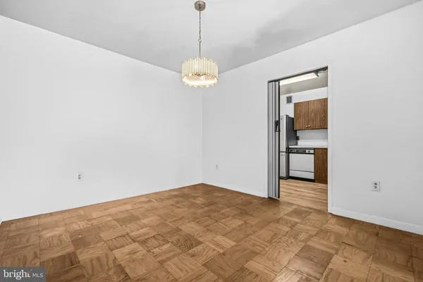 $275,000 | 3001 Veazey Terrace Northwest, Unit 615, Washington, DC 20008