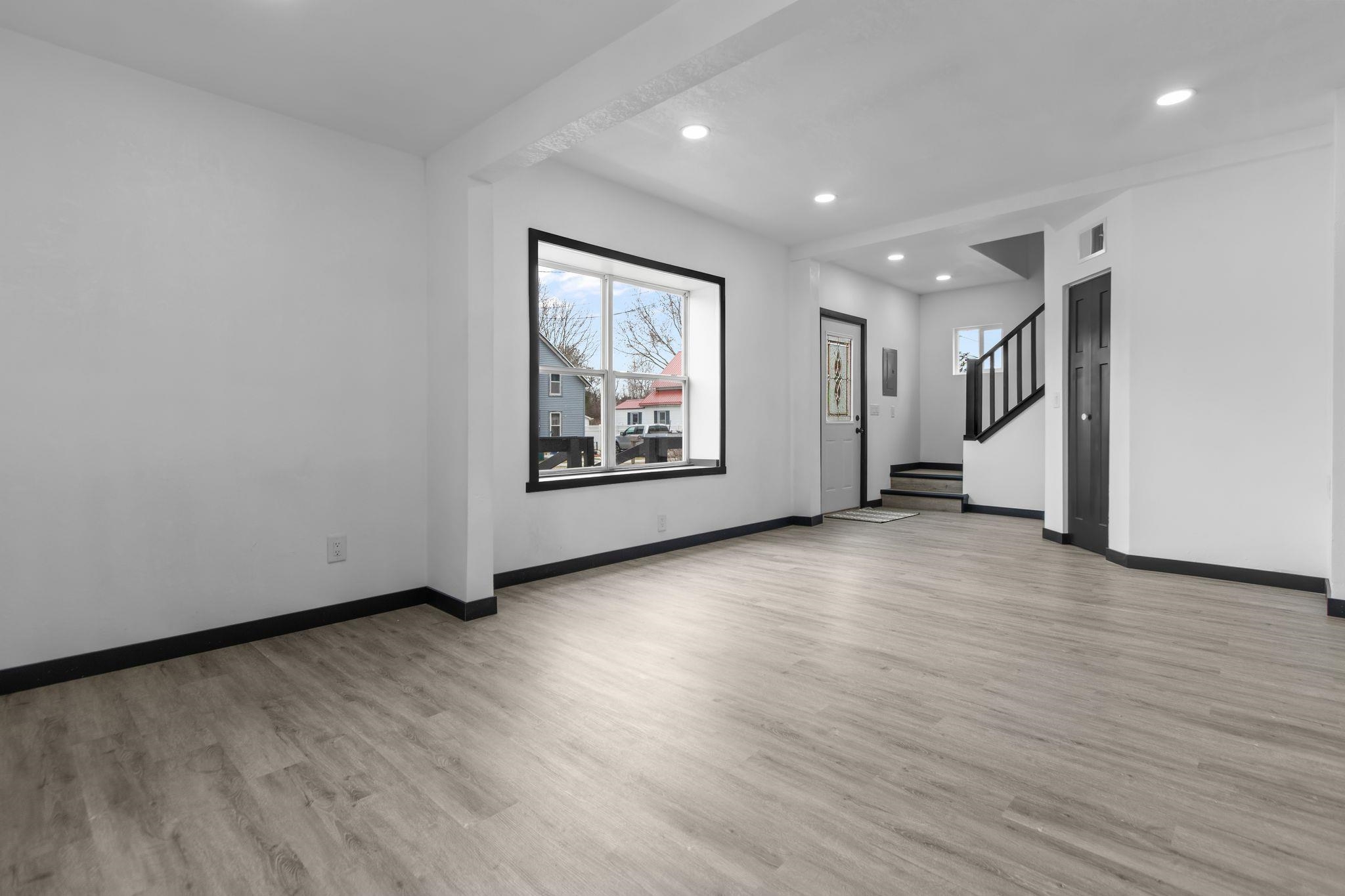 236 Church Avenue Redgranite, WI 54970 - Photo 5 of 47