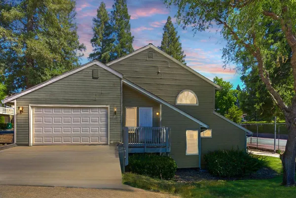 $400,000 | 115 Valley Oak Drive, Roseville, CA 95678