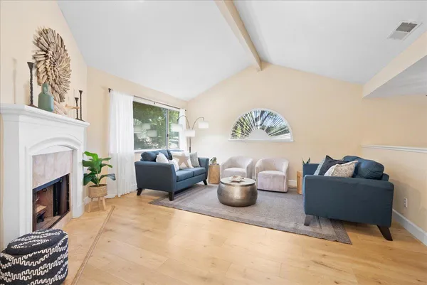 $400,000 | 115 Valley Oak Drive, Roseville, CA 95678