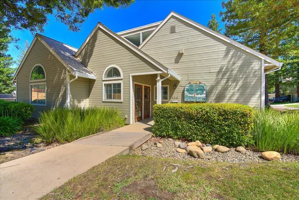 $400,000 | 115 Valley Oak Drive, Roseville, CA 95678