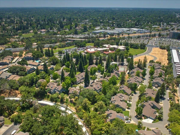 $400,000 | 115 Valley Oak Drive, Roseville, CA 95678