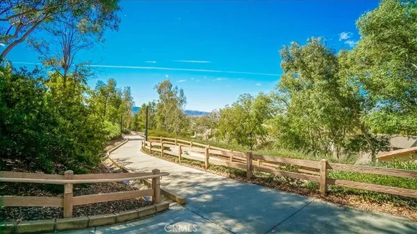 $1,175,000 | 23325 Cuestport Drive, Valencia, CA 91354