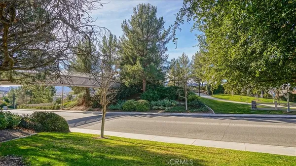 $1,175,000 | 23325 Cuestport Drive, Valencia, CA 91354