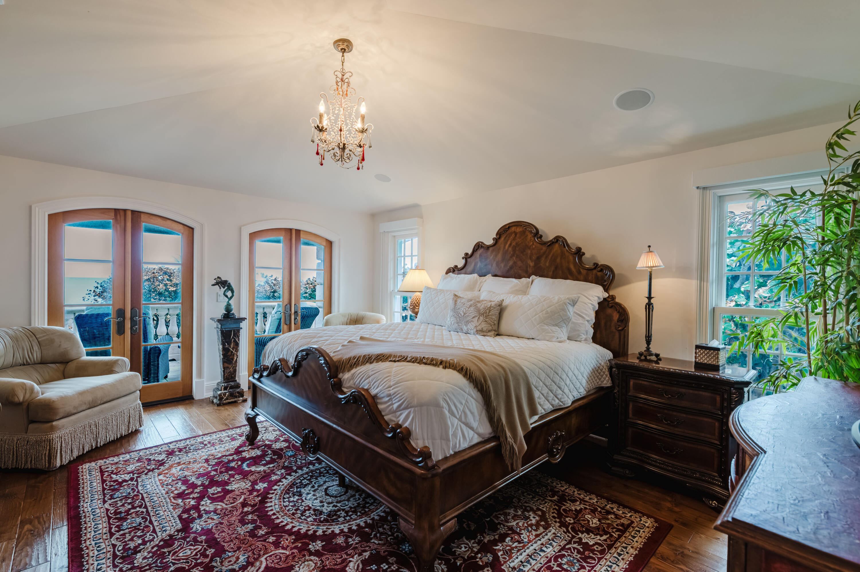 19 North Beach Road Jupiter Island, FL 33455 - Photo 51 of 80 Upstairs Bedroom 2