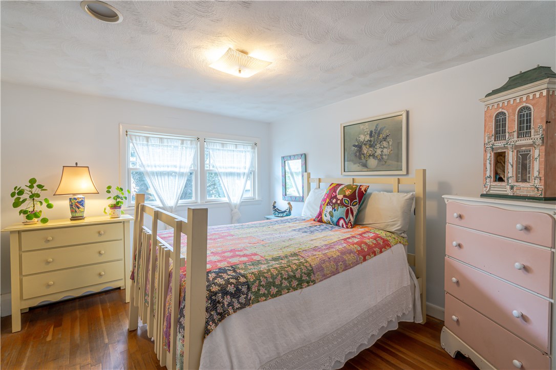 38 Landon Road Warwick, RI 02888 - Photo 17 of 37 Gallery Image 17