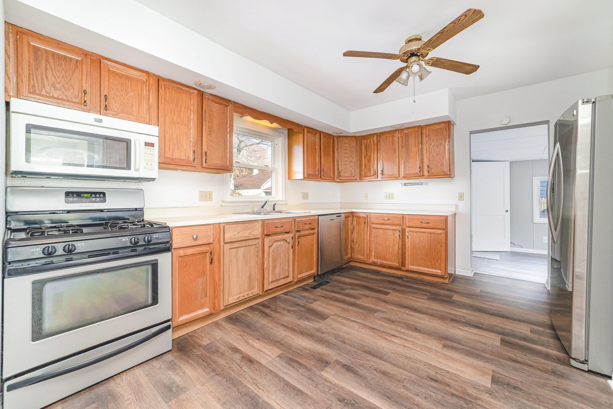 1201 Stanton Street Bay City, MI 48708 - Photo 6 of 15