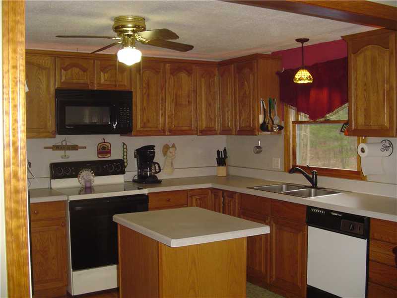 527 Cooper Road Glocester, RI 02814 - Photo 6 of 8 Kitchen.
