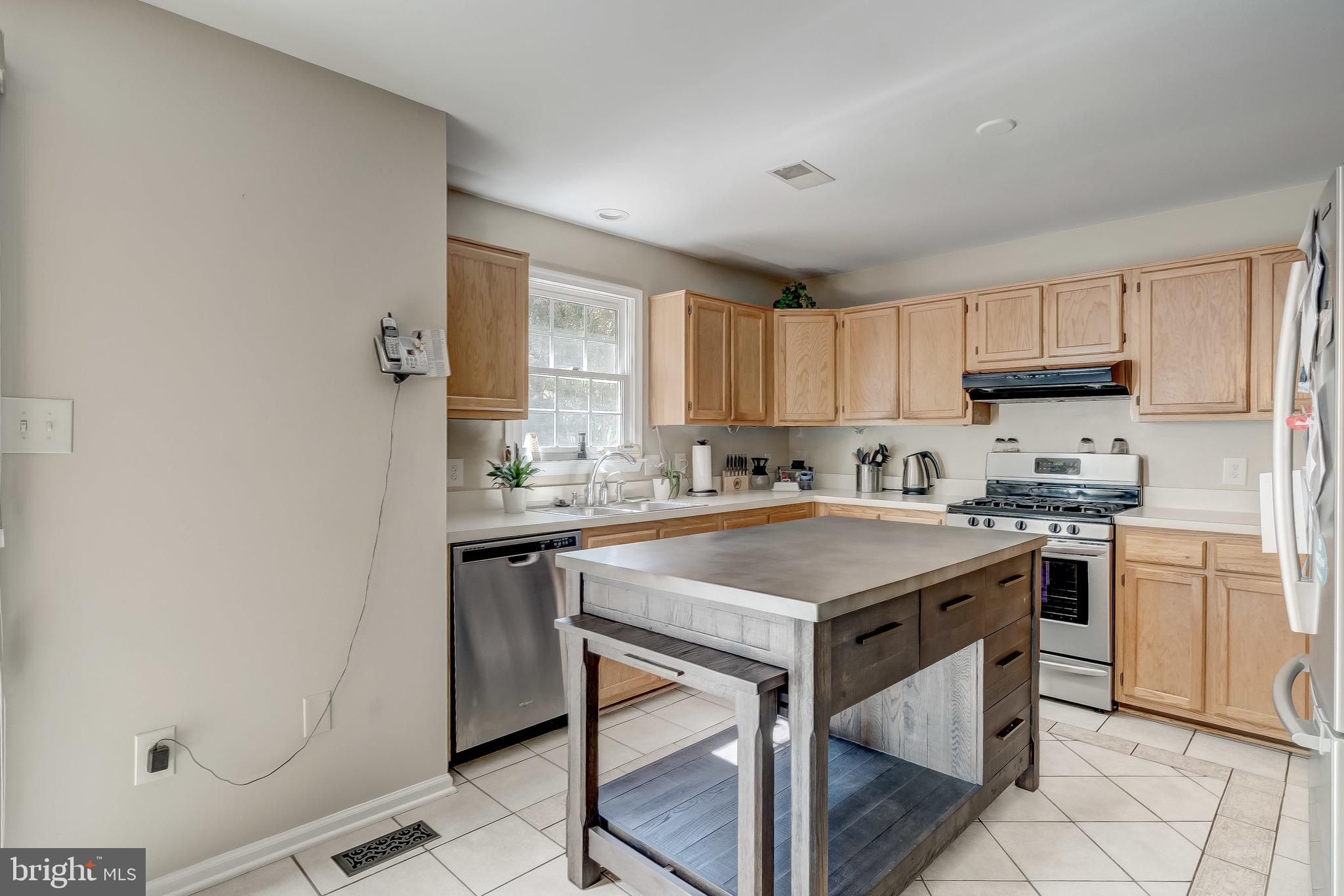 1507 Rochester Court Crofton, MD 21114 - Photo 23 of 55 Spacious Kitchen/ Double Sink