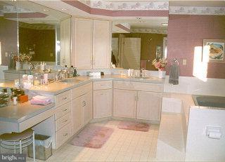 1069 Chapel Forge Court Lancaster, PA 17601 - Photo 8 of 9 Gallery Image 8