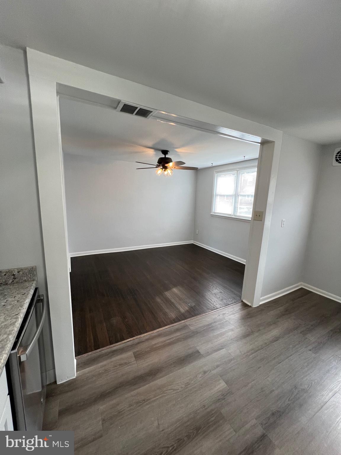 1241 Harshaw Road Brookhaven, PA 19015 - Photo 8 of 36