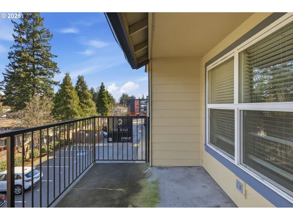 $180,000 | 273 Southeast 162nd Avenue, Portland, OR 97233