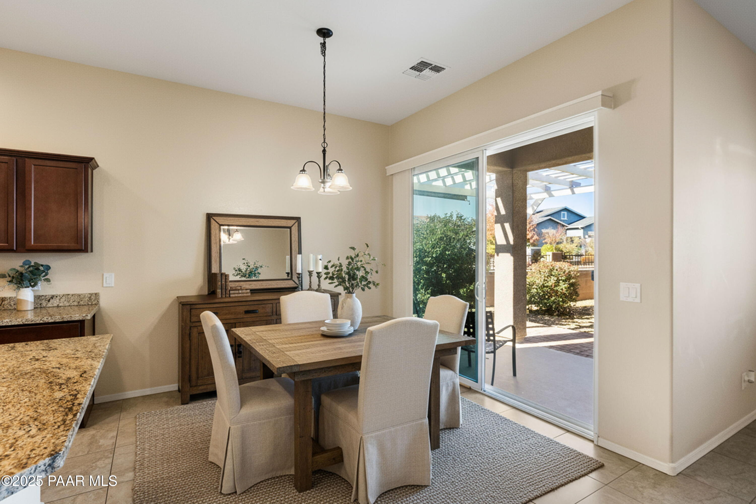 789 North Soto Street Dewey, AZ 86327 - Photo 3 of 26 Dining Room VS PQ