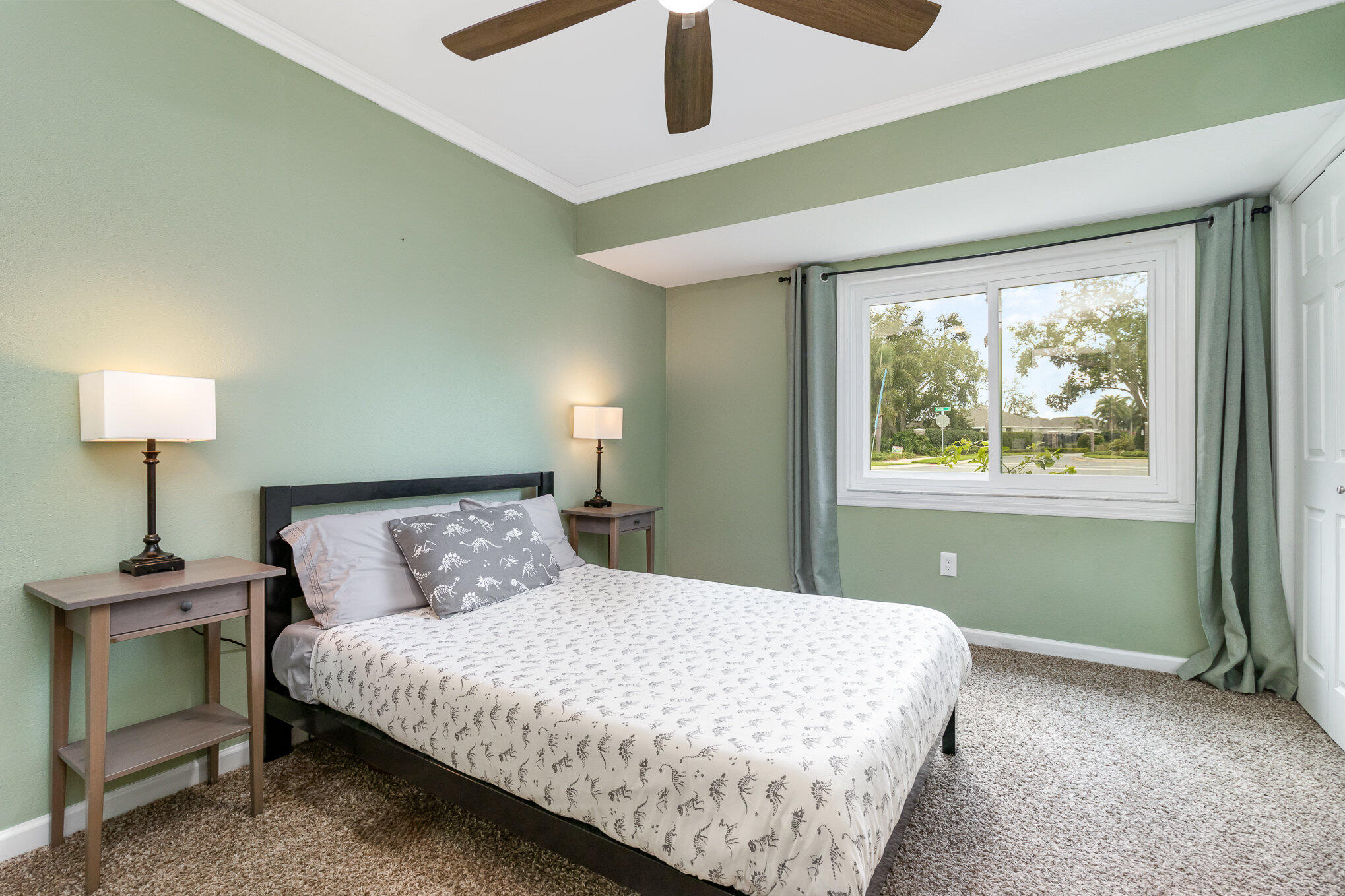 881 Riviera Drive Northeast Palm Bay, FL 32905 - Photo 19 of 35 Bedroom 3