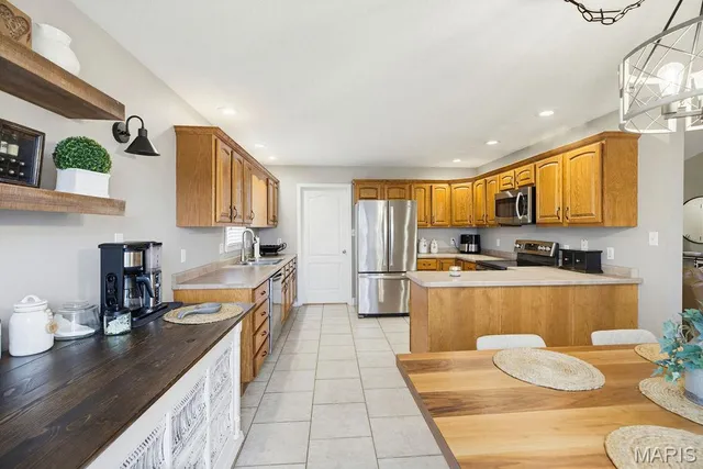 $359,900 | 2423 Oak Street, Jackson, MO 63755