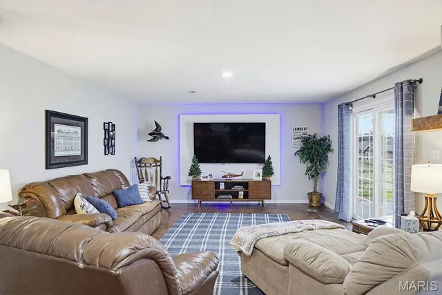 $359,900 | 2423 Oak Street, Jackson, MO 63755