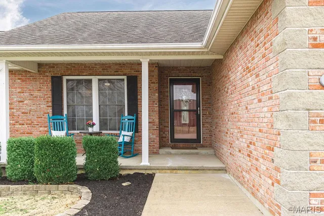 $359,900 | 2423 Oak Street, Jackson, MO 63755