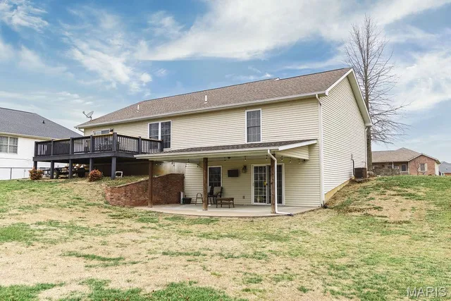 $359,900 | 2423 Oak Street, Jackson, MO 63755